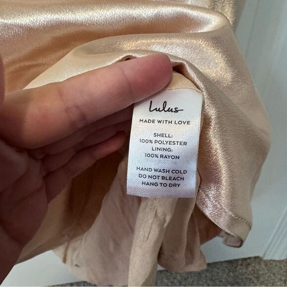 Lulus Lavish Looks Gold Satin One-Shoulder Tie-Strap Maxi Dress NWT Size Medium - Picture 9 of 10